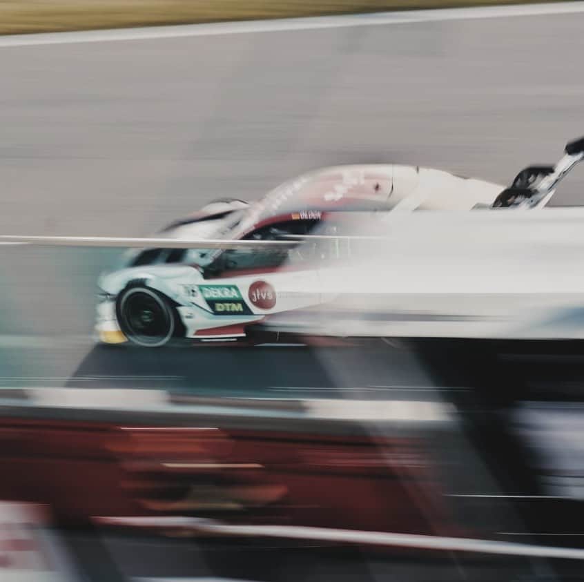 のインスタグラム：「One of those shots from @samiroquai ... like it!!! #pic #dtm #racing #bmw #picoftheday」