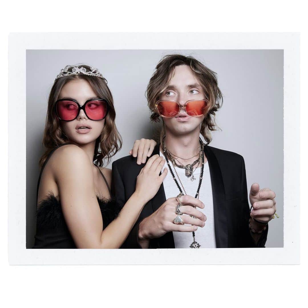ディタのインスタグラム：「Supa Dupa Limited Edition. Pulling inspiration from the 70’s Glam/Punk scene in New York with unique pink and red custom tints. Only available on dita .com to US customers. #ditaeyewear #wearedita」