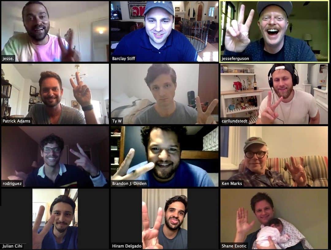 パトリック・J・アダムスのインスタグラム：「Got the team back together again for a read through. Can’t wait to get in the same room again. #takemeout @2stnyc」