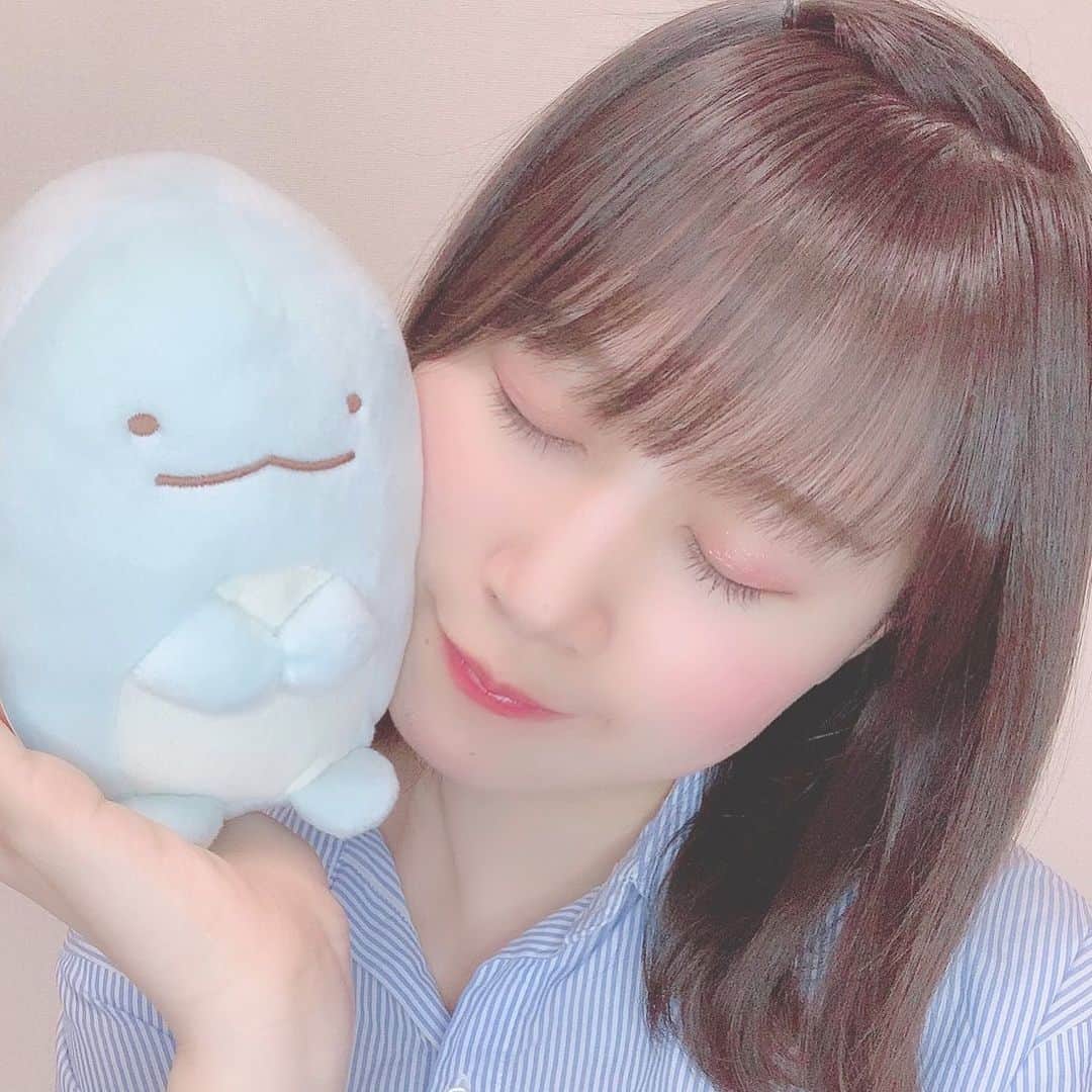 八木沙季のインスタグラム：「👕👕 . りおちんとお揃いのパジャマ☺️💓 昨日はインスタコラボ配信 ありがとうございました🙇‍♂️✨ またやるねー！！ .」