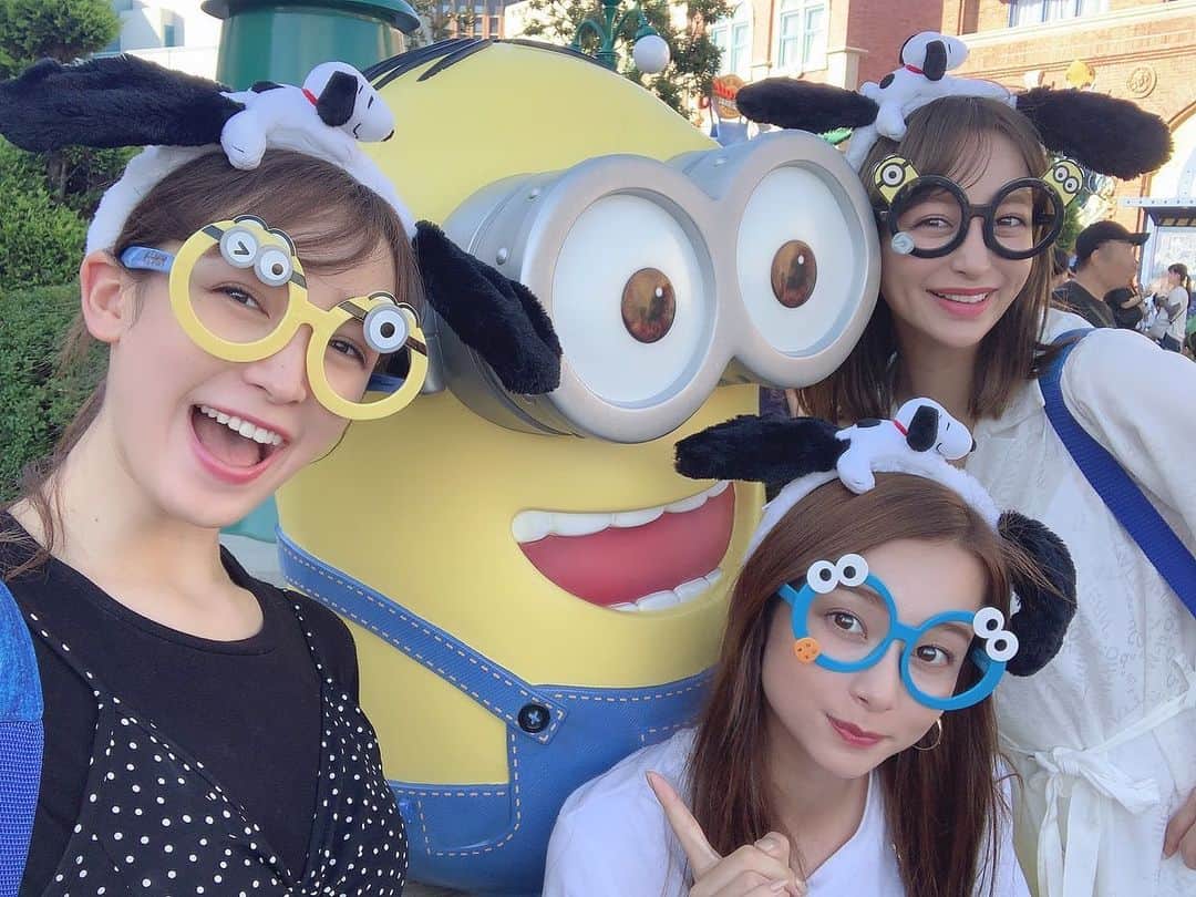 野崎萌香さんのインスタグラム写真 - (野崎萌香Instagram)「こんなに時間があると 写真フォルダの整理が始まります🎞  写真は可愛い2人と 去年の神戸コレクションのあとに #USJ に行ったときのもの... 楽しかったなぁ...🎡🏰🎢🎠 @sachi_fujii_official  @__niki22」4月11日 12時27分 - moeka_nozaki