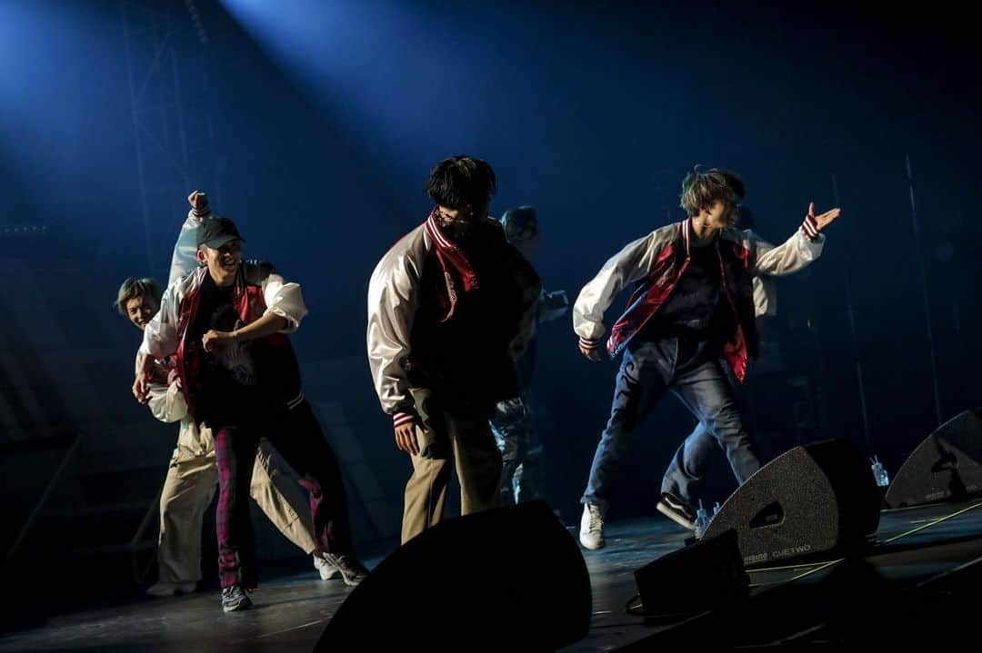 のインスタグラム：「FANTASTIC NINE. 〜SOUND〜  #fantasticnine #sound #1stalbum #家で観てね #写真集もチェックしてください」
