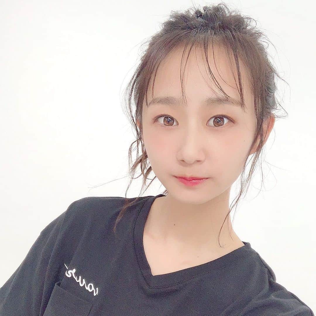 筒井萌子のインスタグラム：「* 毎日毎日TikTok更新したいなぁと 思うのだけどすっぴんなもので😅 最近は焼肉が食べたくて仕方ありません🤔 ・ #筒井萌子 #女優 #actress #モデル #model #岡山  #shooting #instagood #instalike #converse #撮影 #followme #instalike #ゴルフ #ゴルフ女子 #ゴルフコーデ #골프 #좋아요반사 #좋아요그램 #좋아요환영 #데일리그램 #패션 #오오티디 #카페」
