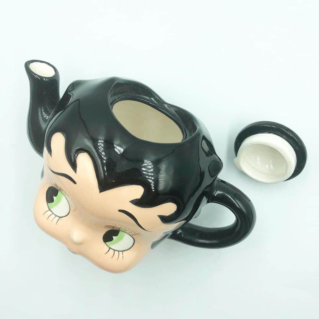おもちゃやSPIRALさんのインスタグラム写真 - (おもちゃやSPIRALInstagram)「1997 Betty Boop Face Tea Pot﻿ 入荷しました！！ ﻿ ﻿ 4500円です！！」4月11日 13時08分 - spiral_toy