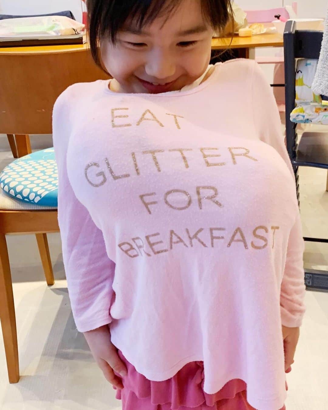 巨乳症 