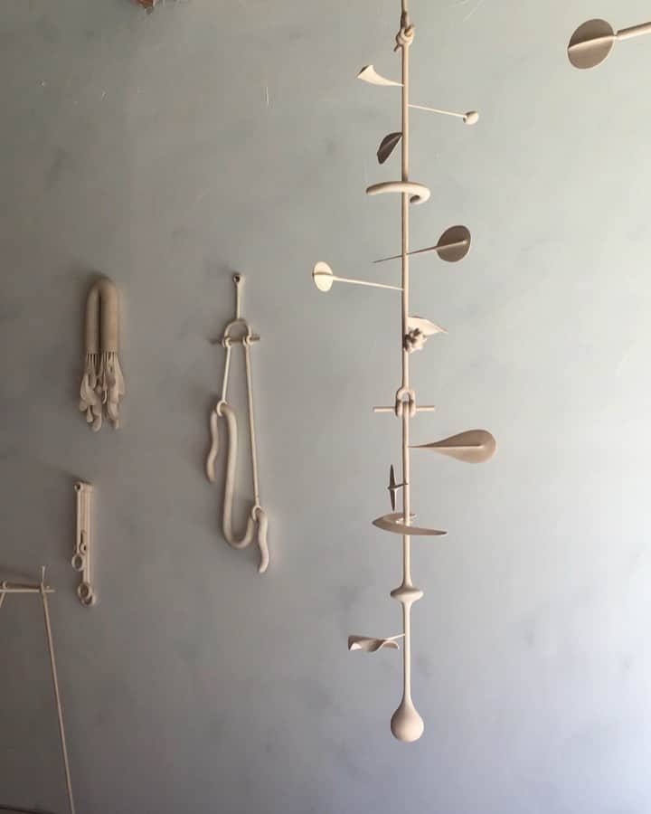 Ariele Alaskoのインスタグラム：「movement of the 7’ hanging sculpture」