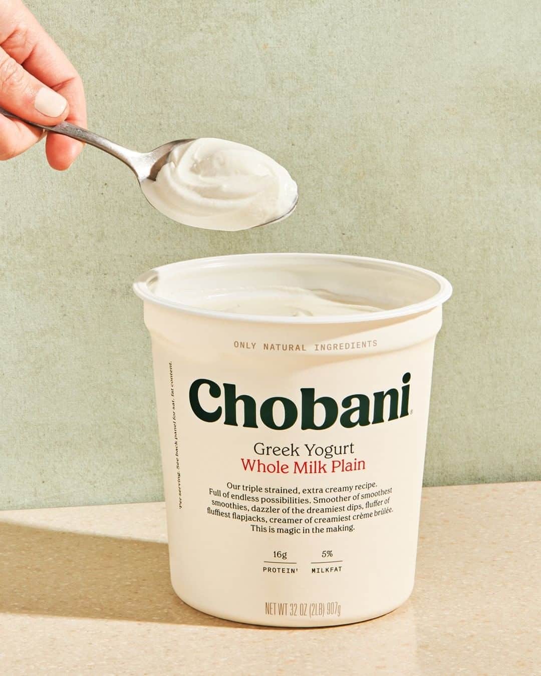 Chobaniのインスタグラム：「Smoothies, bowls, and salads. Just a dollop or a whole lot. Incorporating Greek Yogurt into your favorite recipes is an easy way to add protein and probiotics. We have suggestions in our Stories. Tap through!」