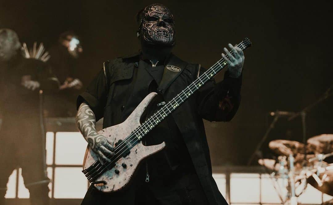 Slipknotさんのインスタグラム写真 - (SlipknotInstagram)「Watch our performance from Download Festival 2019 now at knotfest.com, plus live chat with @Vmanshreds.」4月11日 7時03分 - slipknot