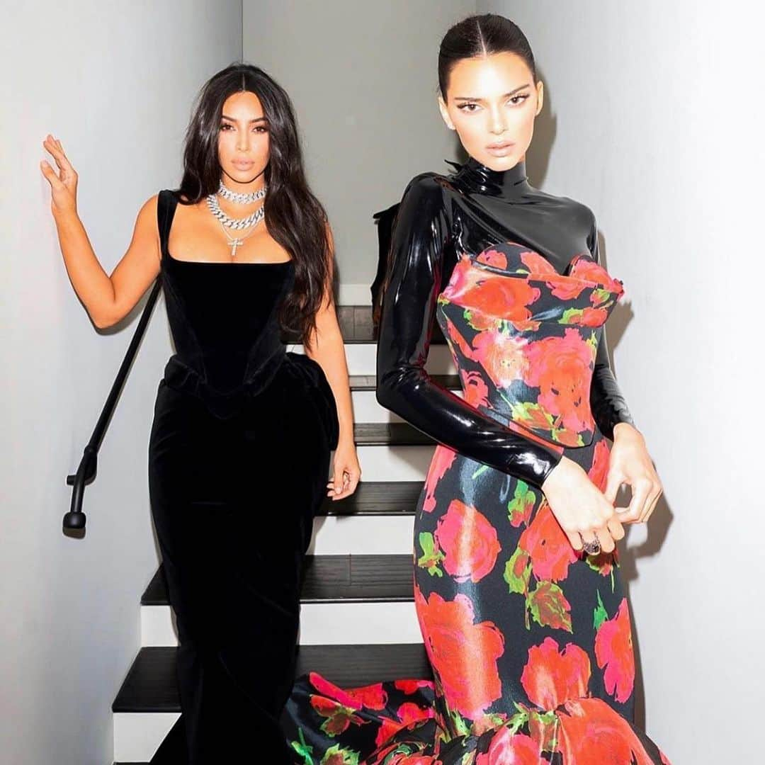 キム・カーダシアンさんのインスタグラム写真 - (キム・カーダシアンInstagram)「Happy National Siblings Day」4月11日 7時57分 - kimkardashian