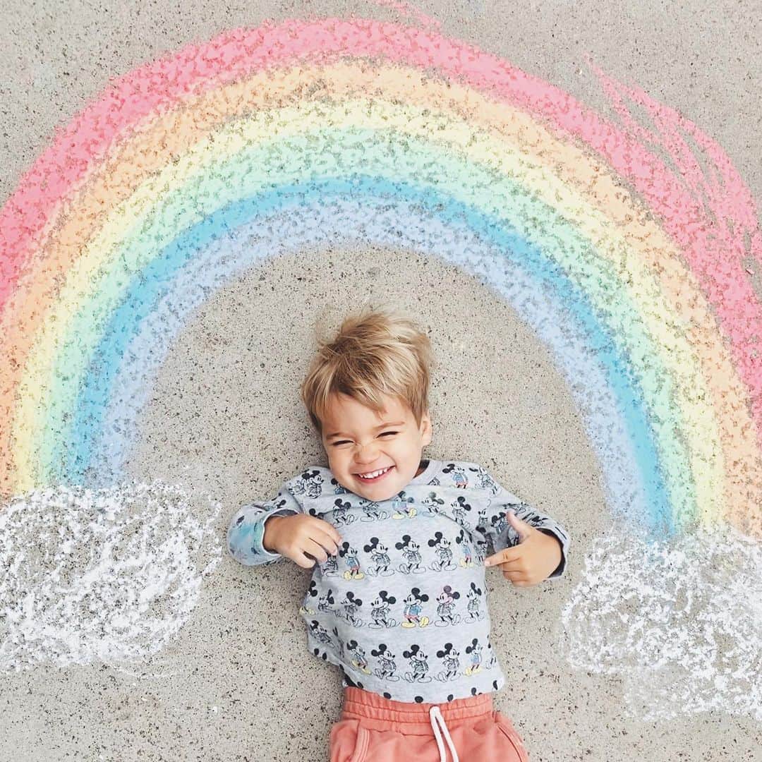 ローレン・コンラッドのインスタグラム：「When it rains look for rainbows...」