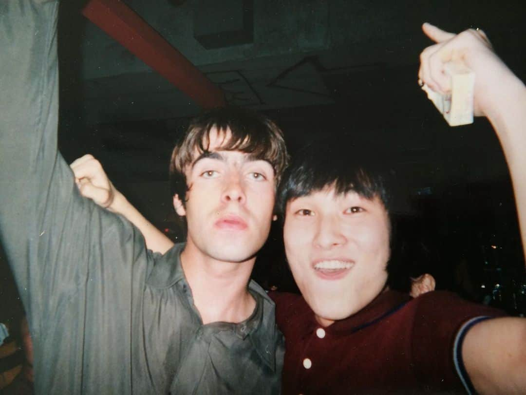 片平実さんのインスタグラム写真 - (片平実Instagram)「『リアムとアゴ』‬ #oasis #オアシス #liamgallagher  #リアムギャラガー #minorukatahira #片平実 #ago #アゴ #1994」4月11日 10時09分 - minorukatahira