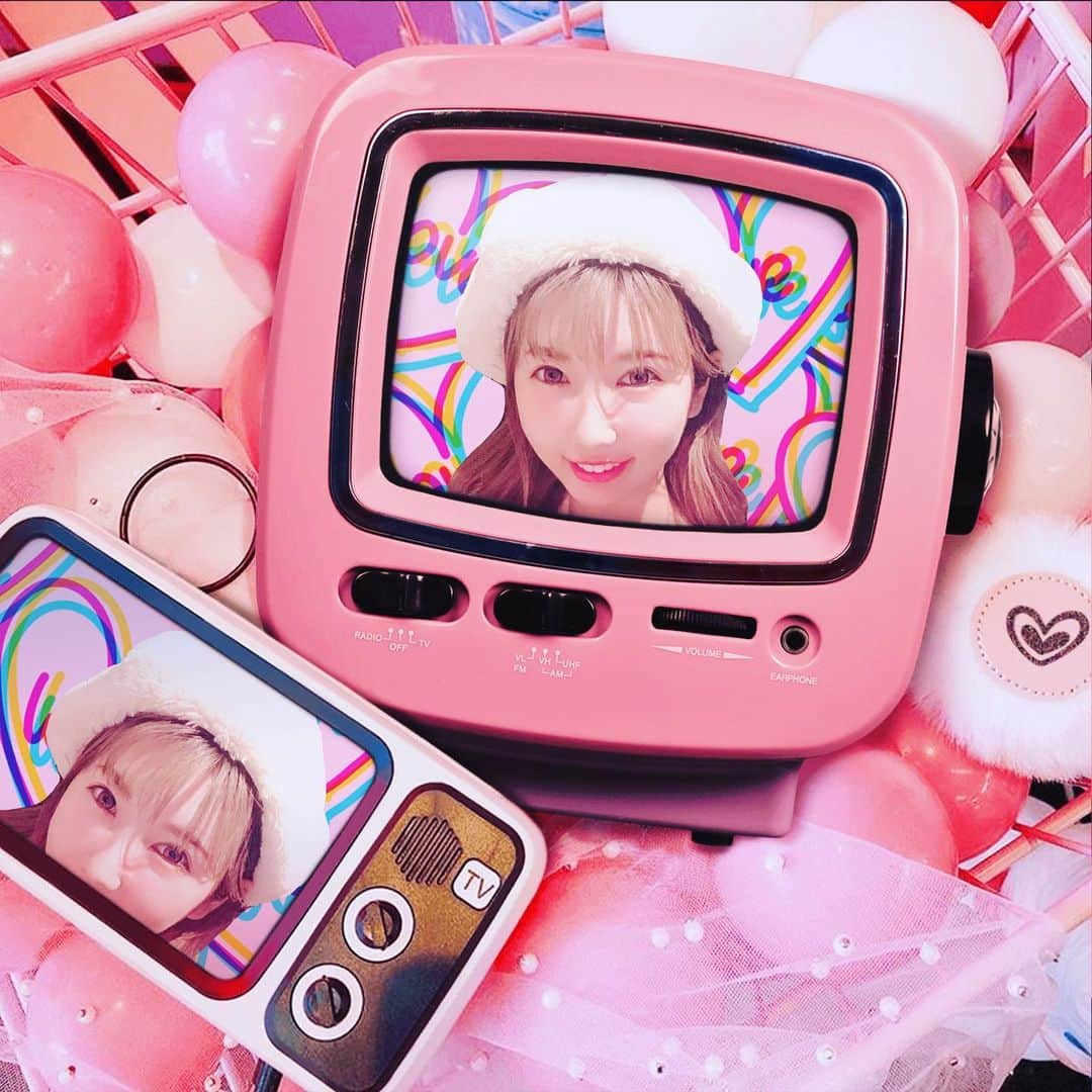 りんか社長のインスタグラム：「【TV出演・メディア出演】BY ONLINE✨✨ ‼️大募集します‼️ ・容姿に自信のある方 ・特技や専門技術ある方 ・秀でた能力ある方 ↓ 一気にメディア拡散して 有名になれるかも企画やります。 上場有名企業バックアップ‼️ ↓ 自薦・他薦問いません♡ 現在フォロワー少ない方も かなり多い方も大募集‼️ ↓ 紹介してくださったら特典も💕  DMください🌸✨✨ 私のプロフィールトップ↓ @rinkashacho」