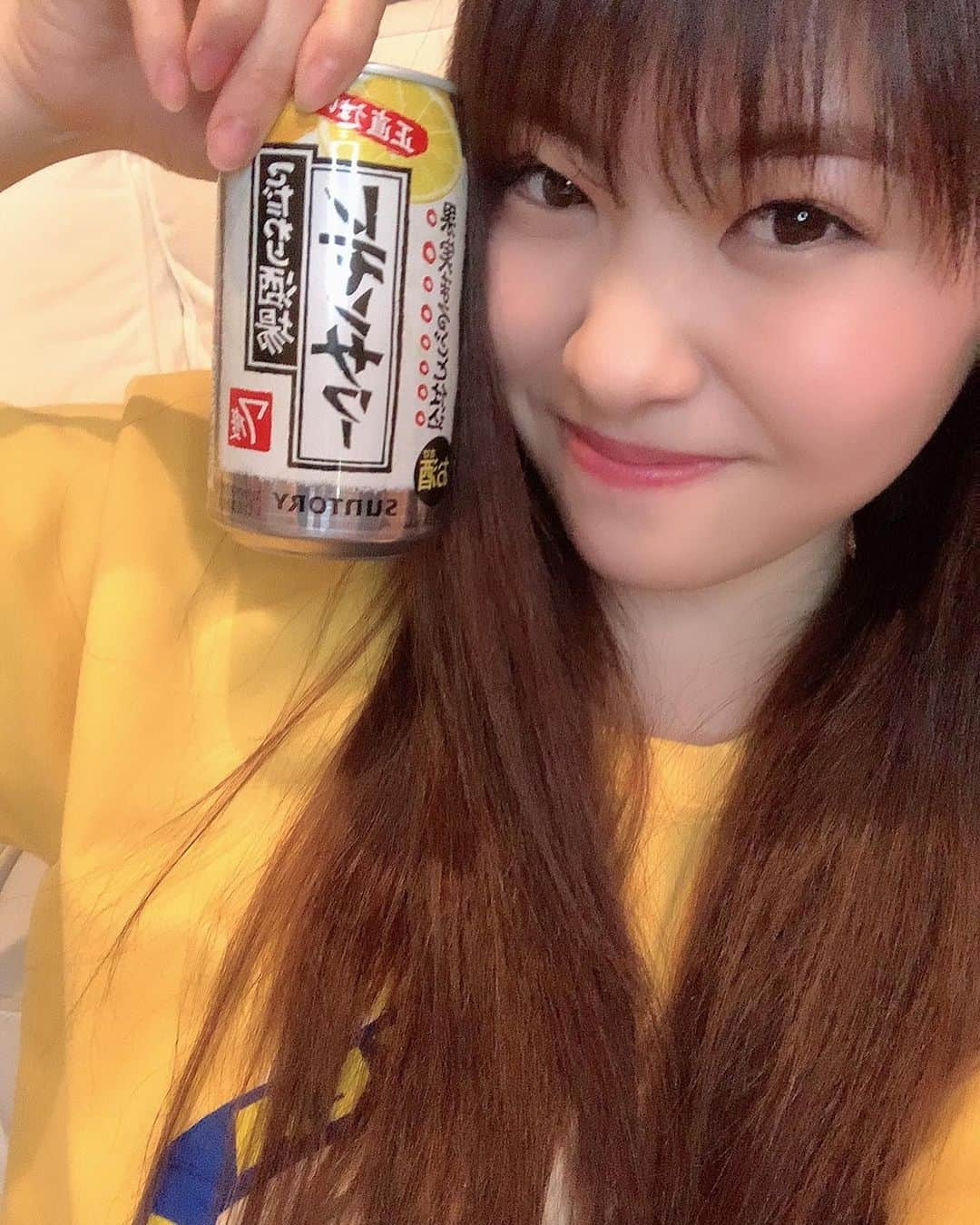 中西智代梨さんのインスタグラム写真 - (中西智代梨Instagram)「久々に飲みました🍋 #お家時間　#飲みやすさ　#重視」4月11日 21時42分 - sukiyaki_daisuki512