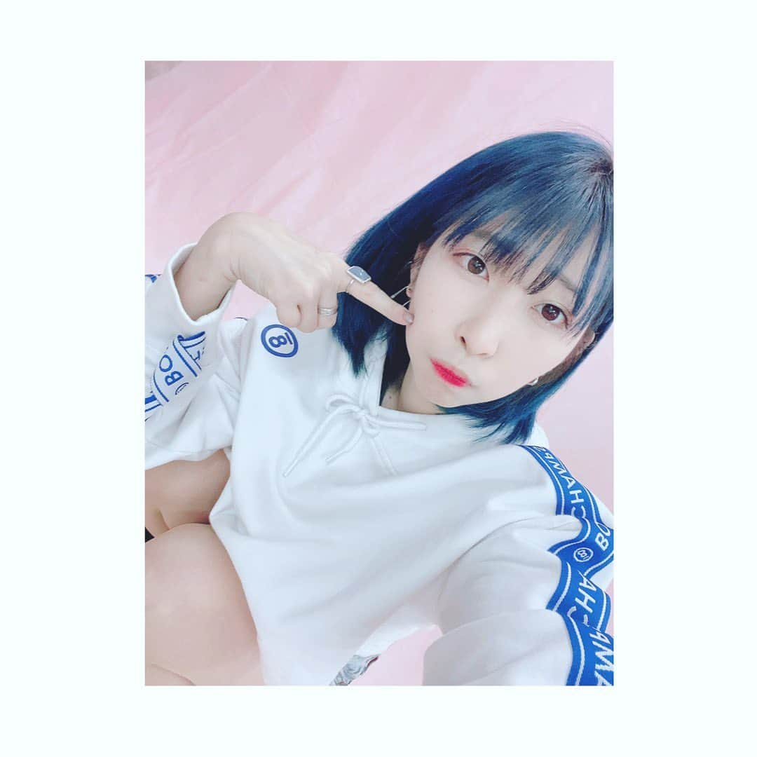 佐藤梨菜さんのインスタグラム写真 - (佐藤梨菜Instagram)「写真撮らなきゃだったから青色入れ直した🔹 #FEAM #idoll #青髪 #いいね #셀카 #셀카샷 #좋아요 #좋아요환영 #팔로우미」4月11日 21時56分 - _ri7_s2