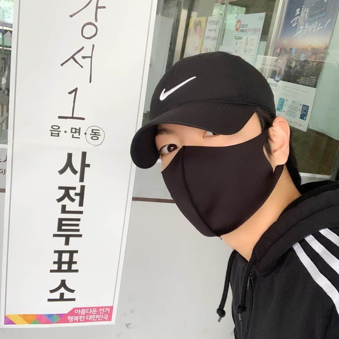 チ・ミンヒョクのインスタグラム：「대한민국 국민이시라면 모두 시간내셔서  #투표하세요#🇰🇷❗️」