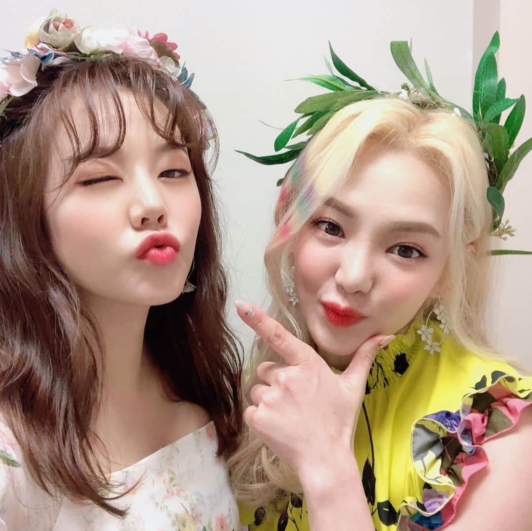 サニー のインスタグラム：「지금!! TVN 에서 본방 사수 꼬우!!!! #놀라운토요일 #도레미마켓」
