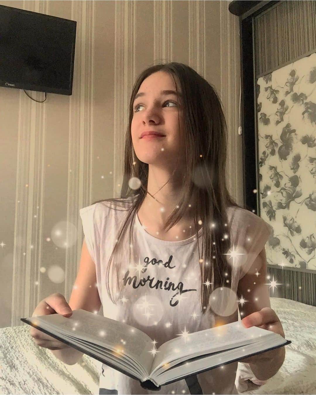 クリスティーナ・パカリーナのインスタグラム：「❤️🧡💛💚💙💜🖤」