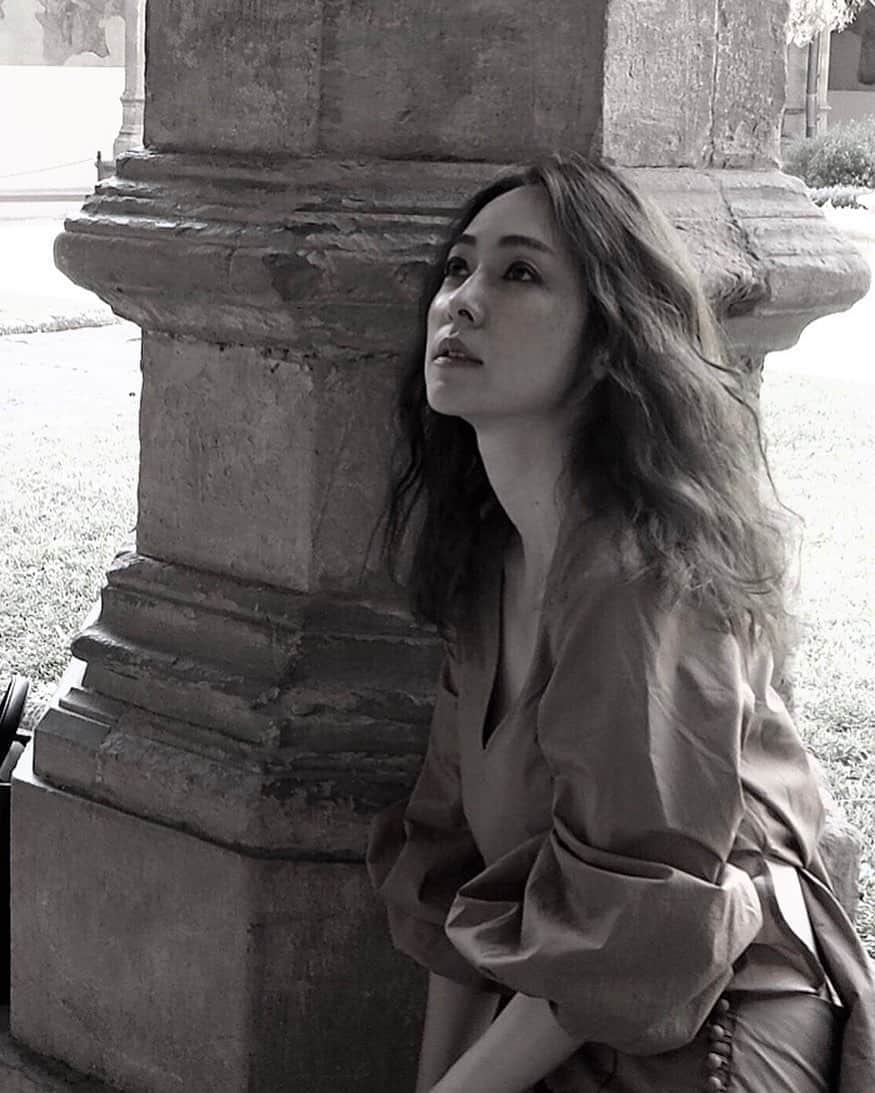 霧島れいかのインスタグラム：「大好きなイタリアを想う。 霧島しばし脳内妄想旅に。 帰りはいつか分かりません💤 落ち着いたら 次に行きたいとこリスト&妄想  そして 旅で出逢った人たちも無事であってほしい。  #love #italy #italia #tb #firenze #stayhomestaysafe」