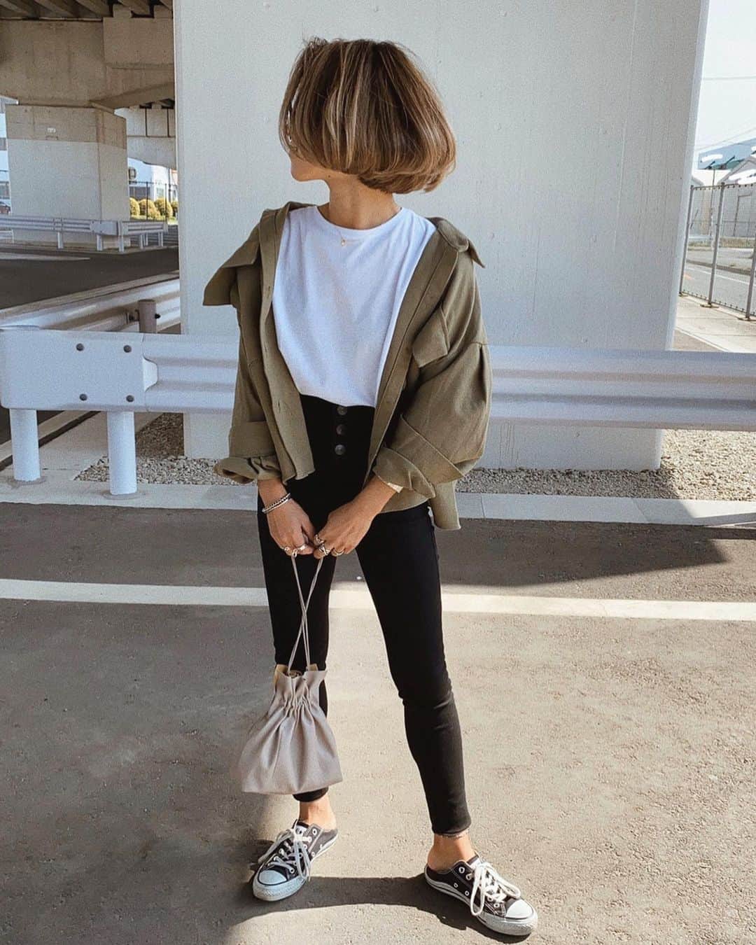 anna annaInstagram .