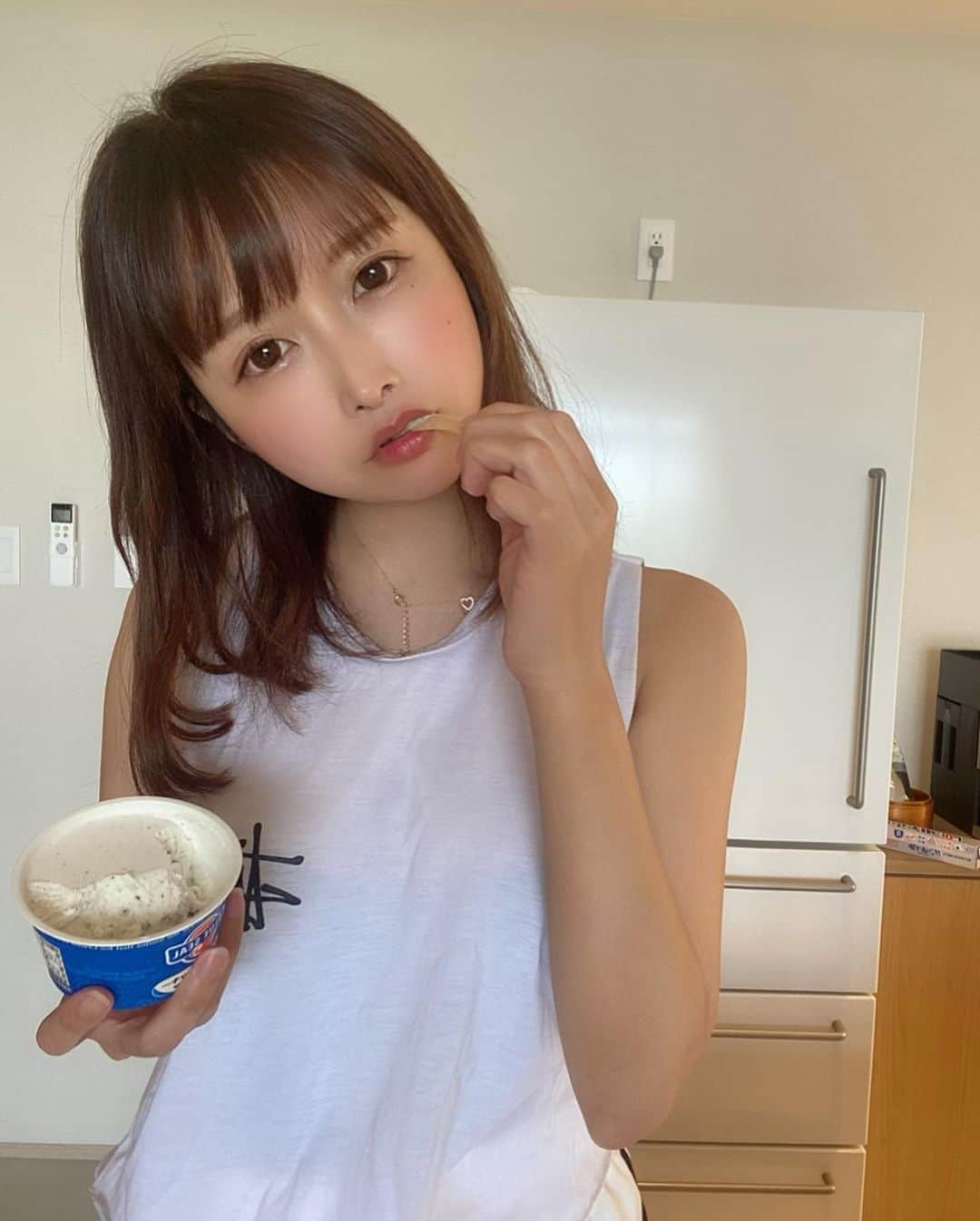 いとうさやかさんのインスタグラム写真 - (いとうさやかInstagram)「最近食べてばっかりなんだけど大丈夫かな🍨、、 みんな今日はなにしてた？❤︎」4月11日 20時35分 - unpai_3