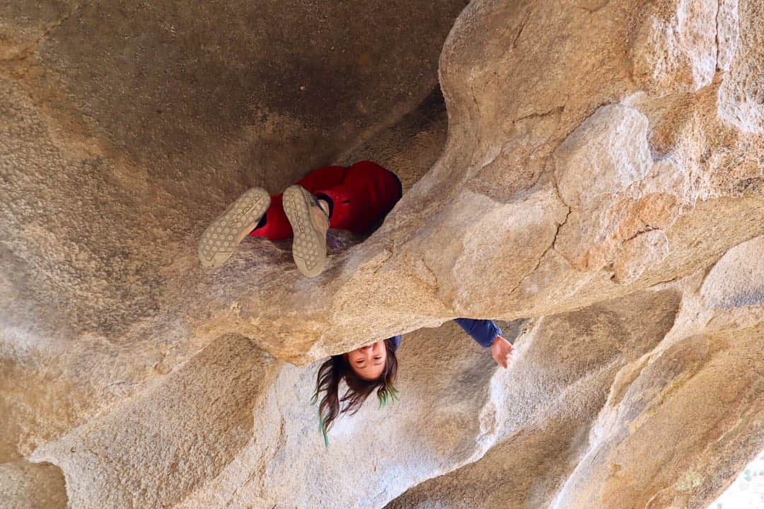 尾上彩さんのインスタグラム写真 - (尾上彩Instagram)「Hello🙃👐🏻 ・ @patagoniajp @patagonia_climb #climbing #bouldering #クライミング #ボルダリング #bishop #climblikeagirl」4月11日 20時36分 - aya_onoe