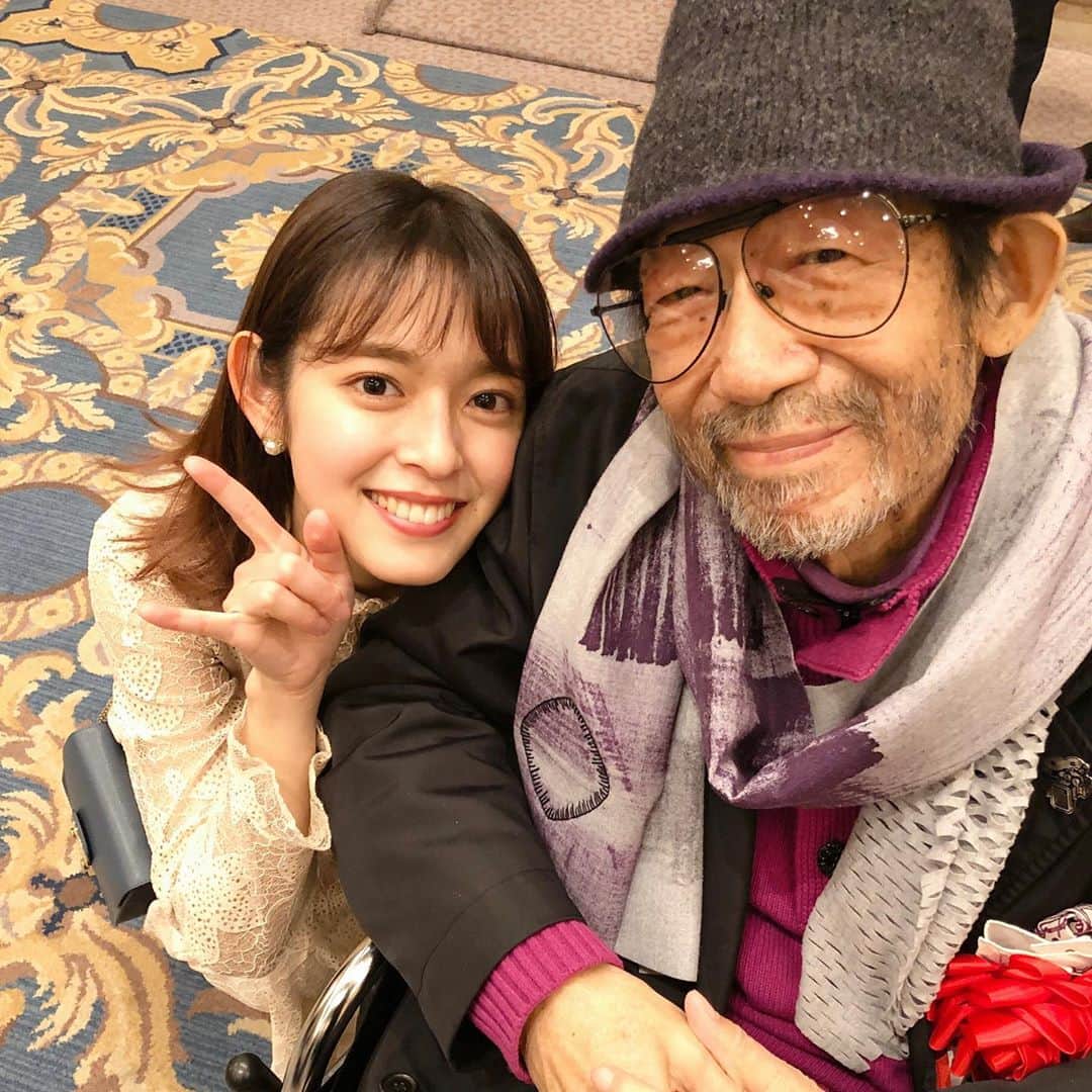 矢作穂香さんのインスタグラム写真 - (矢作穂香Instagram)「大林宣彦監督。出会えたこと。私の宝物です。  キラキラと輝いた瞳と優しく包み込むような笑顔、いつも、いつまでも忘れません。  本当にありがとうございました。 #大林宣彦監督」4月12日 7時59分 - honoka_yahagi