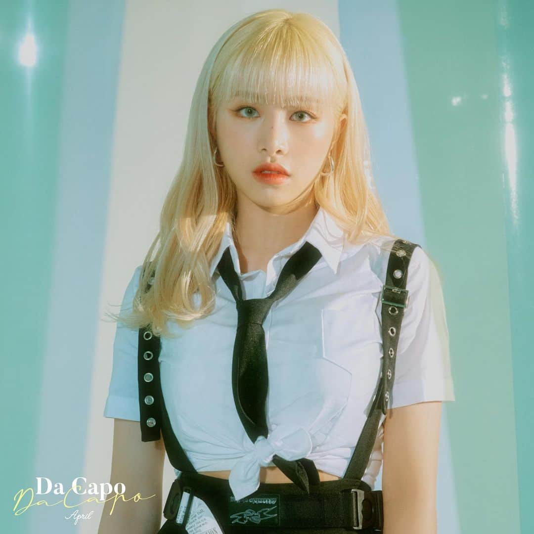 Aprilさんのインスタグラム写真 - (AprilInstagram)「. 에이프릴(APRIL) 7th Mini Album 'Da Capo' . CONCEPT PHOTO #1 #CHAEWON . #APRIL #에이프릴 #김채원 #Da_Capo #LALALILALA #APRIL_LALALILALA #APRIL_라라리라라 #APRIL_COMEBACK_200422」4月12日 0時01分 - official.april