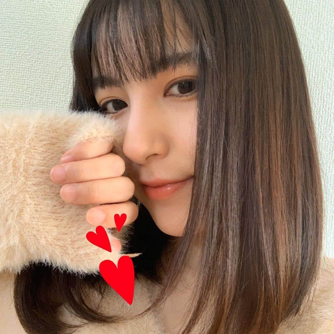 佐生雪のインスタグラム：「I turned 23 years old today. I feel that time is so fast. I’m thankful for always encouraging me and supporting me. I’m motivated by my fan’s existence. I really miss you guys. I wish I could hug you one by one. I hope you’re happy even in this bad situation. Stay safe, stay healthy. Everything is going to be fine. I love you so much. 今日で23歳になりました。あっという間ですね。 そして、いつも応援してくれているファンの方々本当ありがとうございます。ファンの方々の存在がとても支えになっています。 大変な状況が続いていますが、どうか皆さんが幸せでいられますように。 安全に健康に過ごして下さい。 大好きです。 Terima kasih banyak atas dukungan Anda.  Aku menanti-nantikan untuk melihat Anda lagi suatu hari nanti. Aku cinta kamu. #birthday #0412 #selfie #staysafe #stayhealthy #thankyou #love」