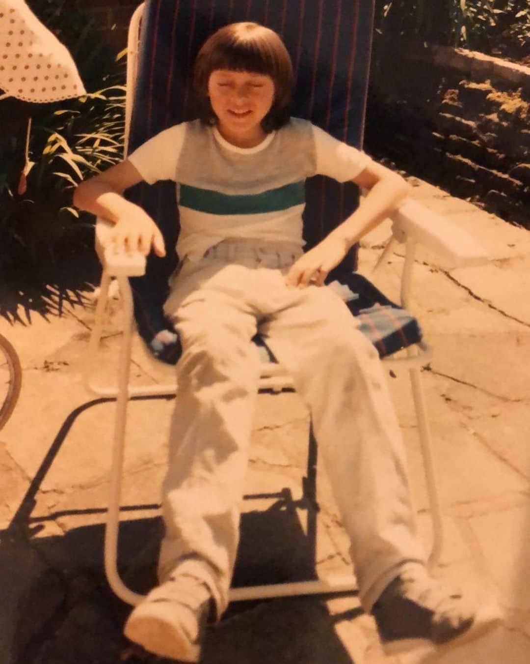 カール・バラーのインスタグラム：「My barnet at 8 years old #strangerthings #barnetfair」