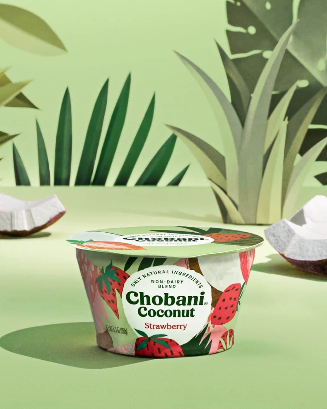 Chobaniのインスタグラム：「Chobani Coconut is a creamy, non-dairy cup, made with real coconuts, and blended with real fruit. Tell us your favorite with a fruit emoji. 🍓🥥🍑」