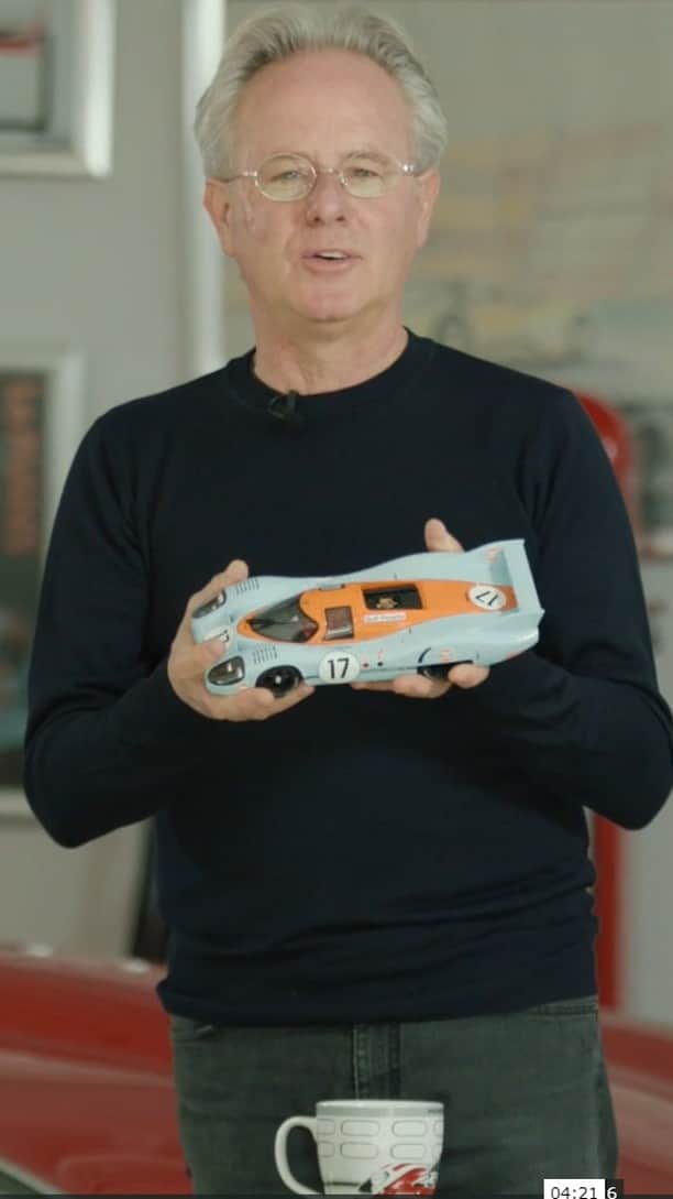 パガーニ・アウトモビリのインスタグラム：「Hey Fans,  During this particularly difficult time that we are going through all over the world, we would like to invite you for a special moment with Horacio Pagani inside his garage.  You will get a chance to discover where he keeps his cars and his collection of scale models. Each one of which always strikes a special spot in his heart and makes him dream, just like when he was a child. Click and discover Horacio’s favorites!  Let us know what’s in your garage and which are your dream vehicles! Send us a video and don't forget to use the #StayInYourGarage hashtag and make some noise at the end :) #pagani #StayInYourGarage #stayhome #stayathome #staysafe #garage #garagelife」