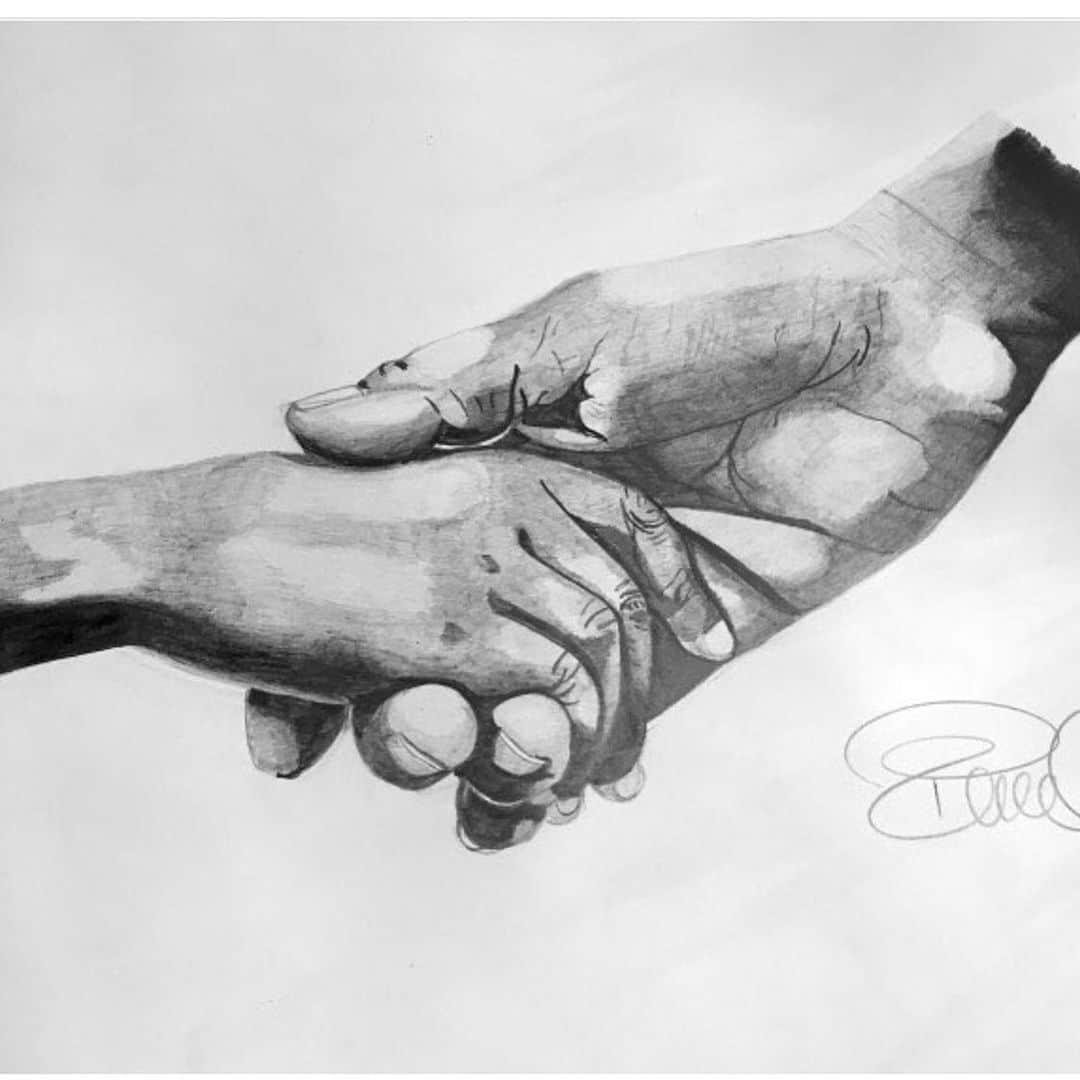 パメラ・アンダーソンさんのインスタグラム写真 - (パメラ・アンダーソンInstagram)「I fall in love with hands first ...」4月12日 17時05分 - pamelaanderson