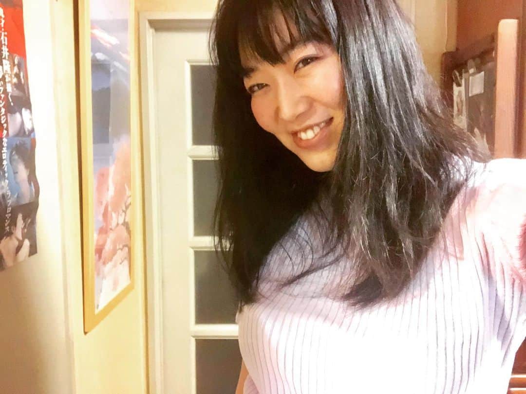 佐々木心音さんのインスタグラム写真 - (佐々木心音Instagram)「今日は、親子ユニットCO906.の ファンクラブウェブミーティング。 久しぶりに、画面上だとしても お会いできて嬉しかったなあ。 . ただただ、みんなが 笑顔でありますように。と。 . . . #webmeeting #funclub #co906 #unit #mymother #with #smile #actress #singersongwriter #kokonesasaki #ウェブミーティング #ファンクラブ #親子ユニット #こころ #こころっこ #笑顔になる #画面上だけど #会えて嬉しい #いつもありがとう #心の支え #佐々木心音」4月12日 17時11分 - sasakikokone