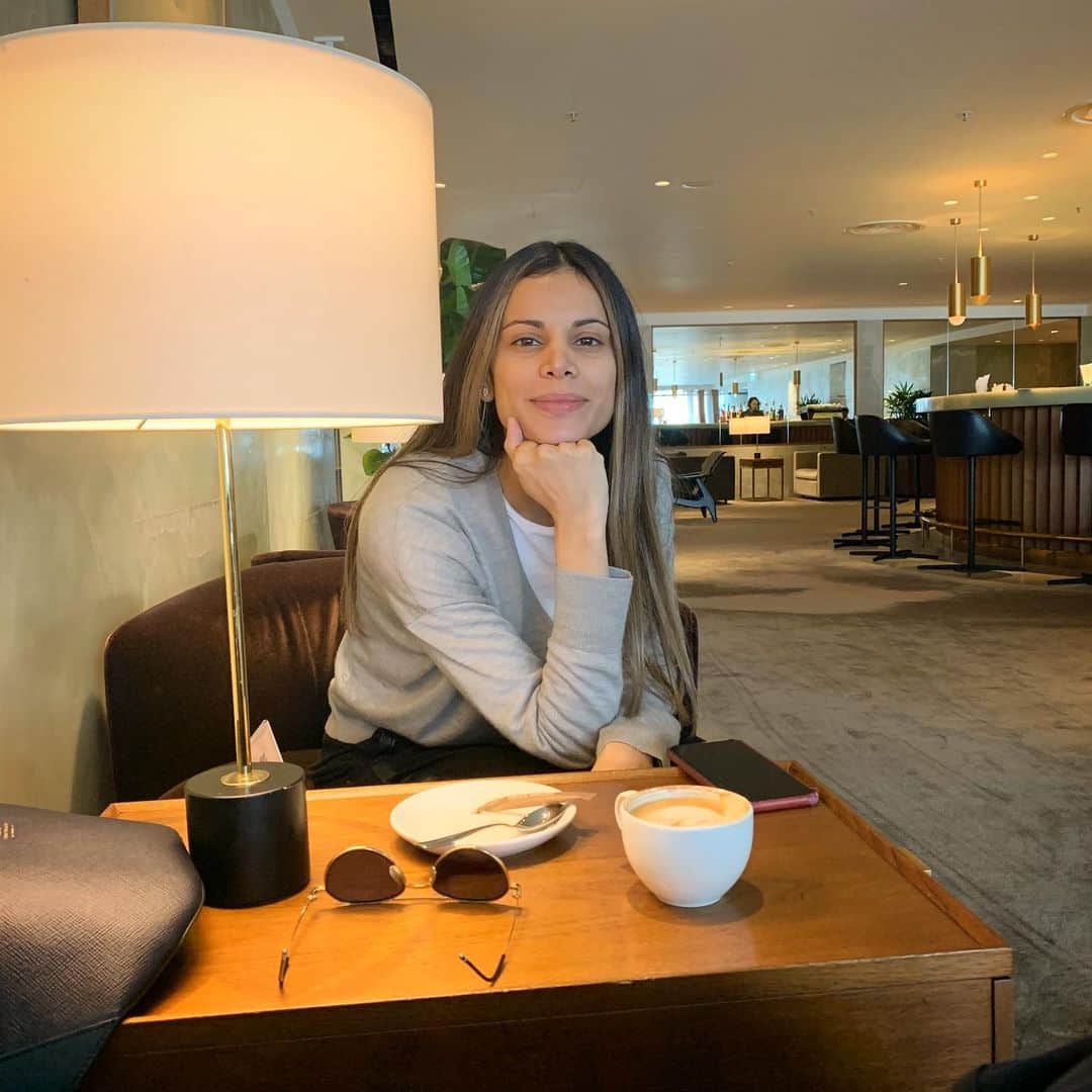 クナル・ネイヤーのインスタグラム：「I may not be perfect, but you are. Thank you for teaching me that love cannot be put in a cage, it needs wings and an open field to grow... most of all, thank you for always letting me be me, hope you enjoy your special day. To my undefinable love, @nehakapur」