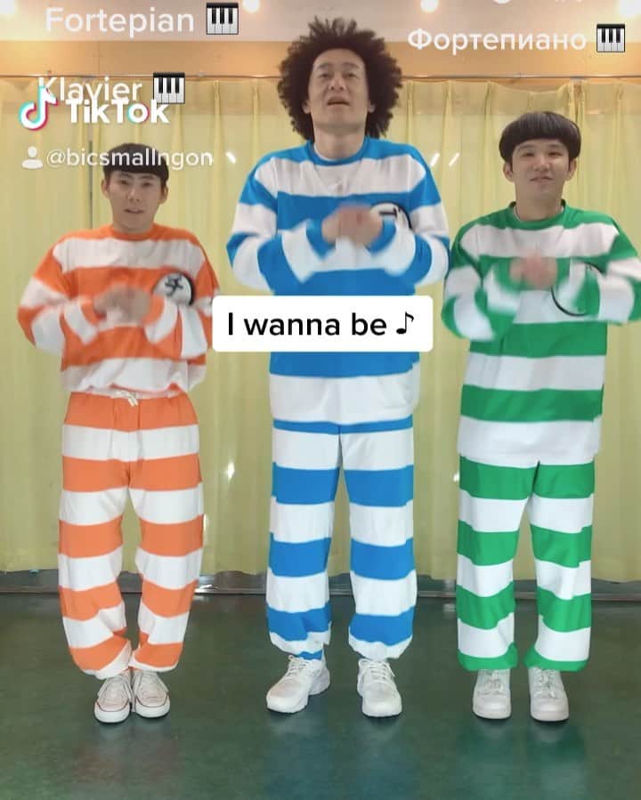 ゴンのインスタグラム：「ピアノ🎹、piano🎹、เปียโน 🎹、пиано 🎹、पियानो 🎹、Official髭男dism、Pretender@TikTok @TikTok Japan @TikTok_India  @ビックスモールン グリ #おうちで過ごし隊 #お家遊び #今できること」