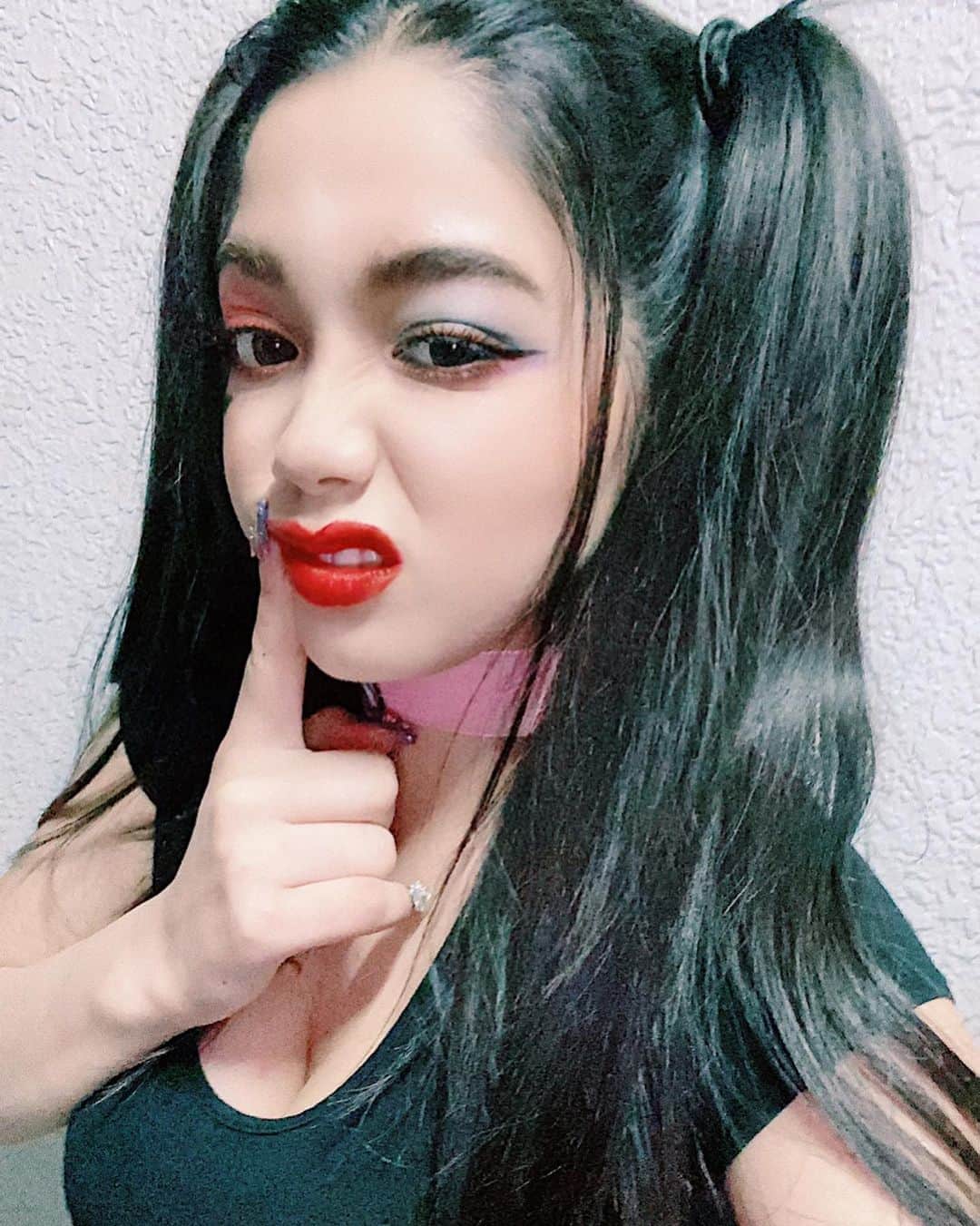 Mayuriさんのインスタグラム写真 - (MayuriInstagram)「ハーレイクイン🤣🤣🔰 . まずは、映画見てみようと思いました！！ . #ちょっとメイク上手になって #私ちょっと嬉しい #ハートもちょっと上手にかけて #私ちょっと嬉しい #そろそろ本気出してみて #やりたい事コーナー叶えちゃう！ #ウズウズする！ #人生がんばる！ #っとにも〜 #マユリの頭の中」4月12日 11時04分 - mayurinn0319