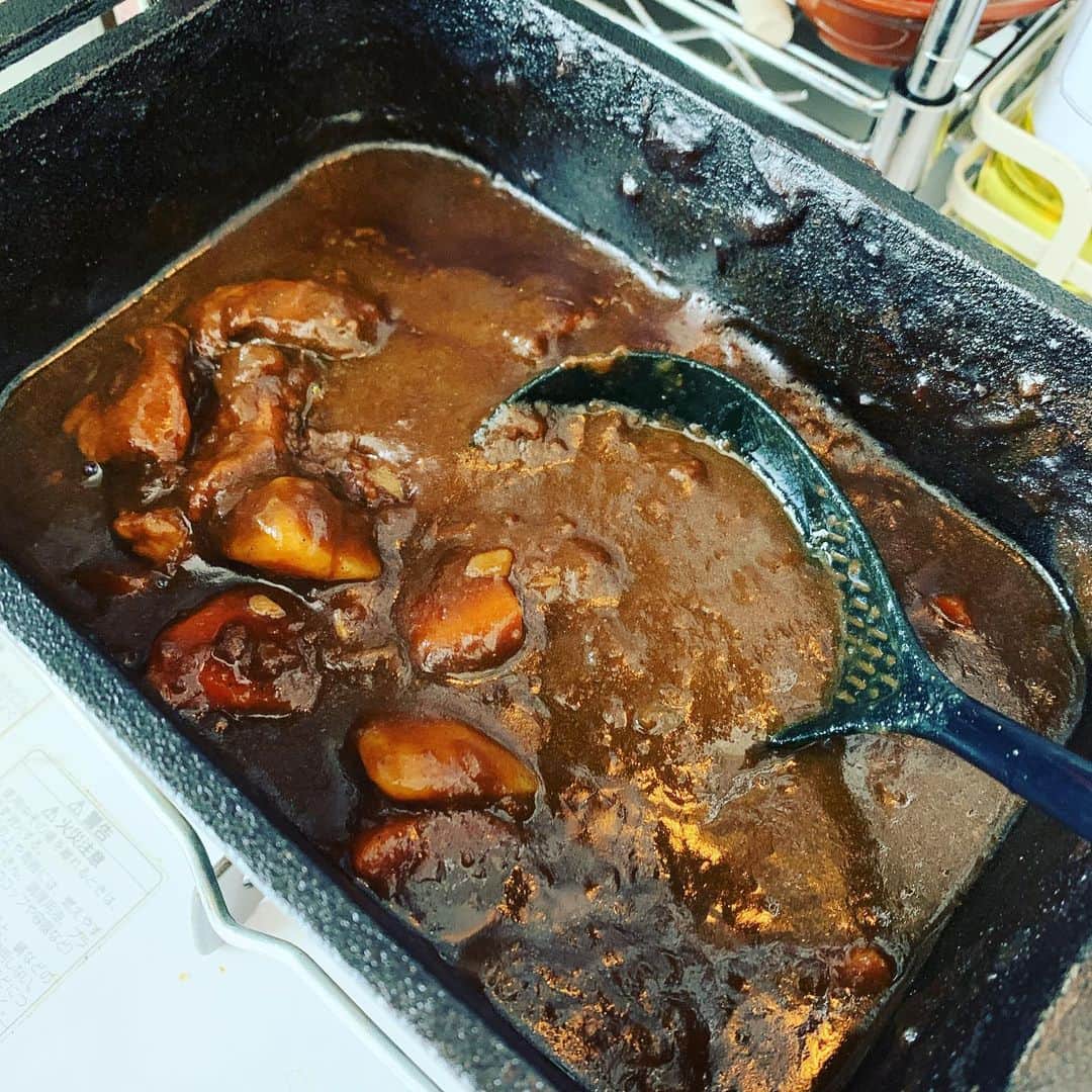 長田成哉さんのインスタグラム写真 - (長田成哉Instagram)「夜な夜な仕込んだカレーが旨すぎて今日も良い日になる。 #個人的な自炊の記録」4月12日 11時59分 - seiyaosada