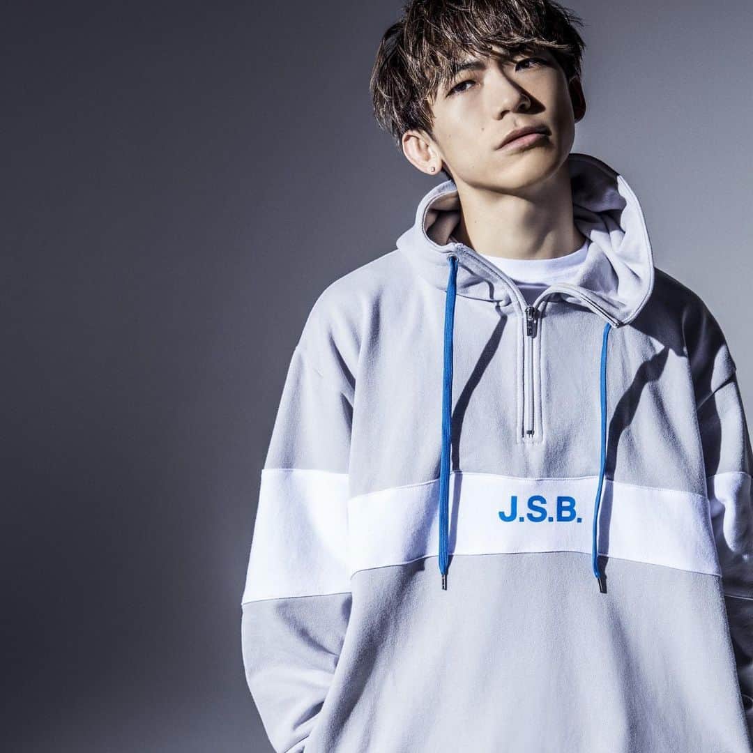J.S.Bさんのインスタグラム写真 - (J.S.BInstagram)「三代目 J SOUL BROTHERS PERFECT LIVE 2010▶️2020  OFFICIAL LIVE SUPPORT WEAR COLLECTION 4.13(MON)12:00 ON SALE at EXILE TRIBE STATION ONLINE STORE @j.s.b._official  @exiletribestation_official  @exile_naoto_  #三代目jsolubrothers #jsb #EXILETRIBESTATION #ETS」4月12日 12時30分 - j.s.b._official