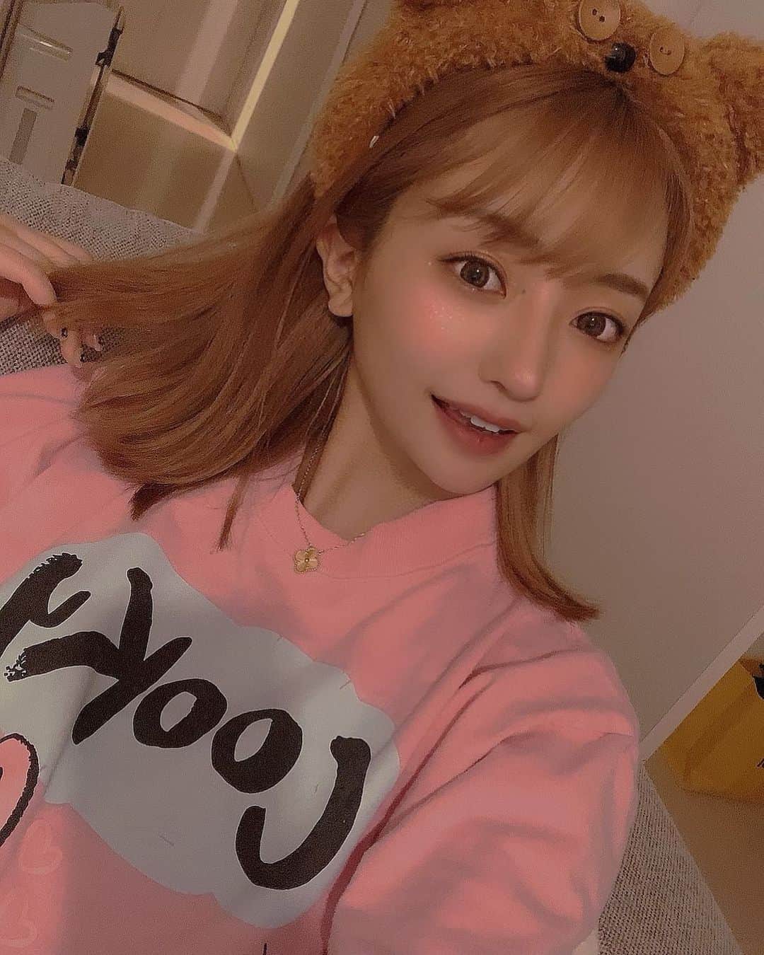 ERENAのインスタグラム：「🏠🐰♥️」