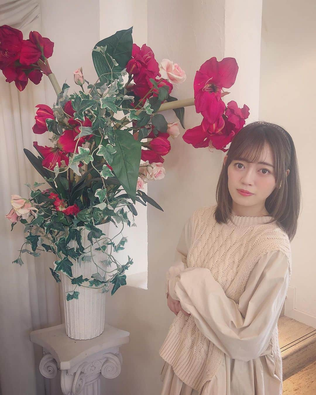 佐藤絵里香さんのインスタグラム写真 - (佐藤絵里香Instagram)「Flower🌹 #おうち時間 #chillout  #20200412  #flower #お花 #hair #hairstyle  #アイドル #全力少女R #えり茶の過去を振り返ろうの回」4月12日 14時35分 - erikasato_38