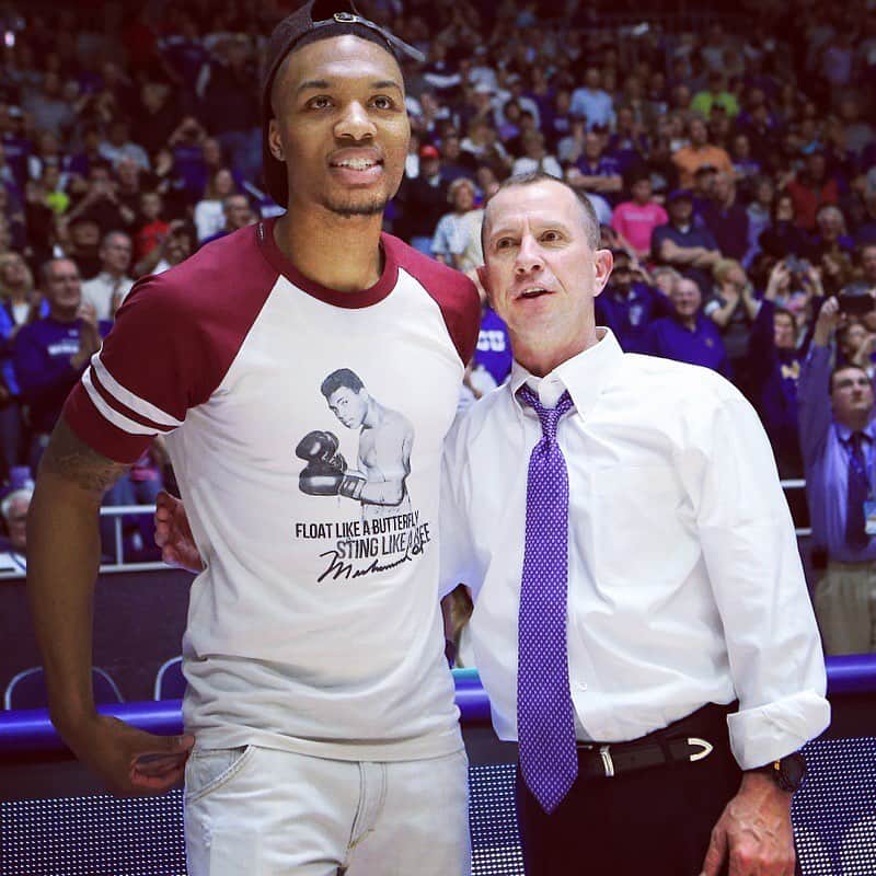 デイミアン・リラードのインスタグラム：「Mr Weber State #BleedPurple #WeAreWeber ... me and @franknittyy was the coldest backcourt in Big Sky history 🤷🏽‍♂️」