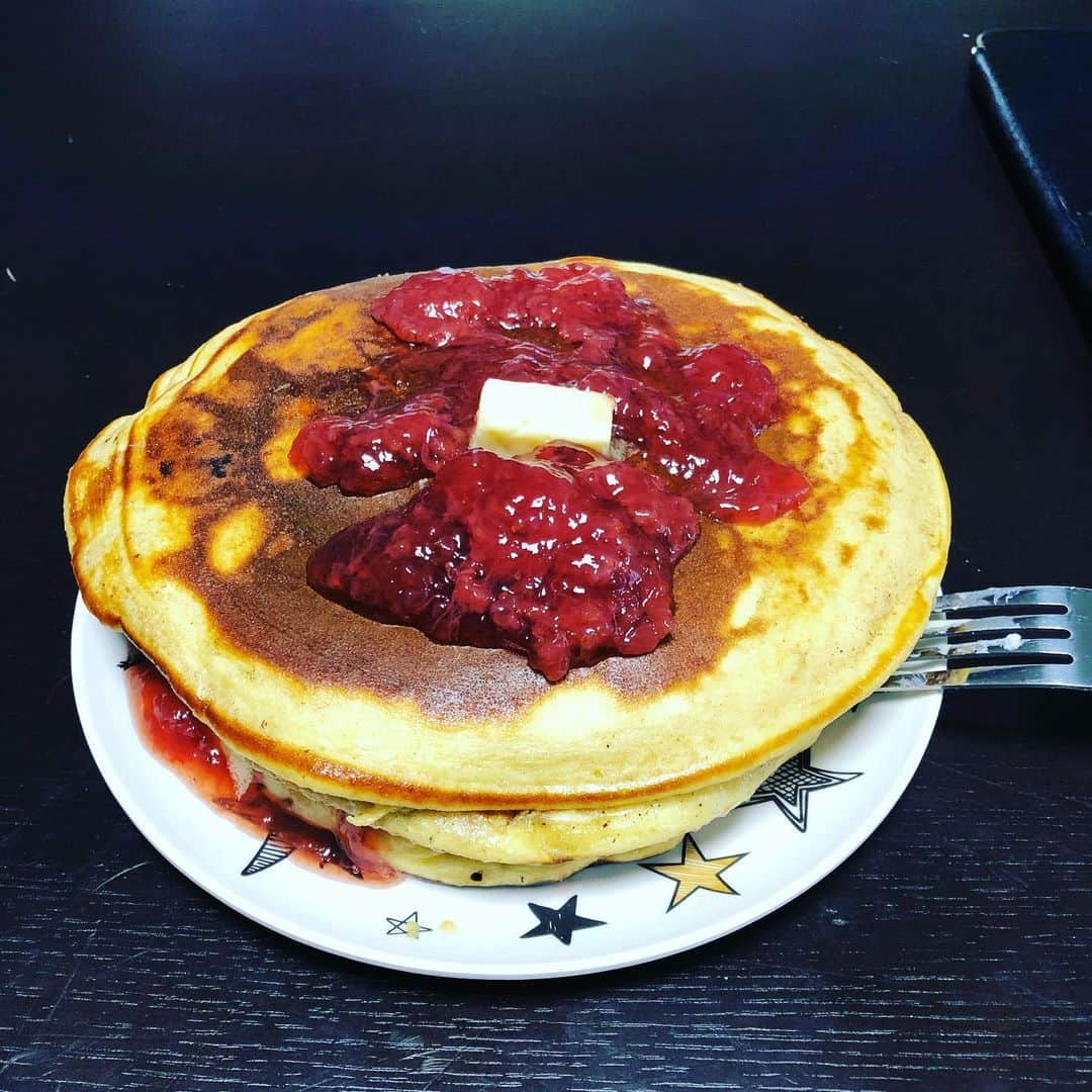 中村祐太さんのインスタグラム写真 - (中村祐太Instagram)「これが噂のプロテインパンケーキです🥞  #料理 #タンパク質 #美味しい #お家時間」4月12日 14時59分 - yuuuuuu67