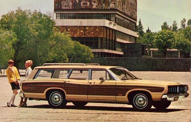 フレッド・ダーストのインスタグラム：「having Queaster in a secluded parking lot ?」