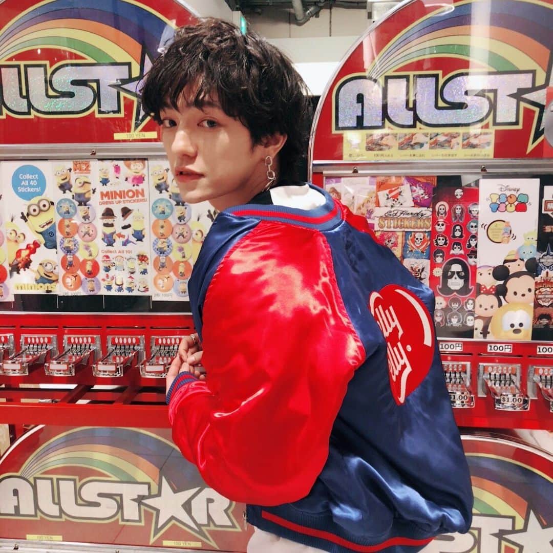 こんどうようぢのインスタグラム：「早速2日目忘れてた笑う こんな遅い時間にごめん起きてる？  #昔の載せたか載せてないか覚えてない写真を載せる」