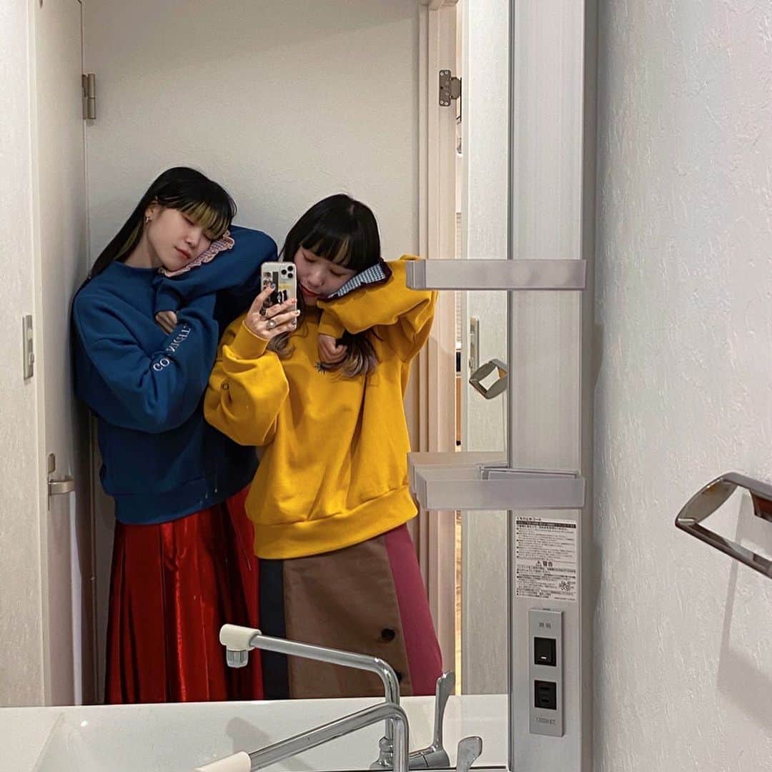 相羽瑠奈さんのインスタグラム写真 - (相羽瑠奈Instagram)「🌙😴💙🌞 別のMTGのとき、のりちゃんと一緒に ピロースウェット着た時の写真 👩🏻👩🏻💤 おそろいで着るのかわいい〰️👐」4月12日 18時12分 - rone.runa