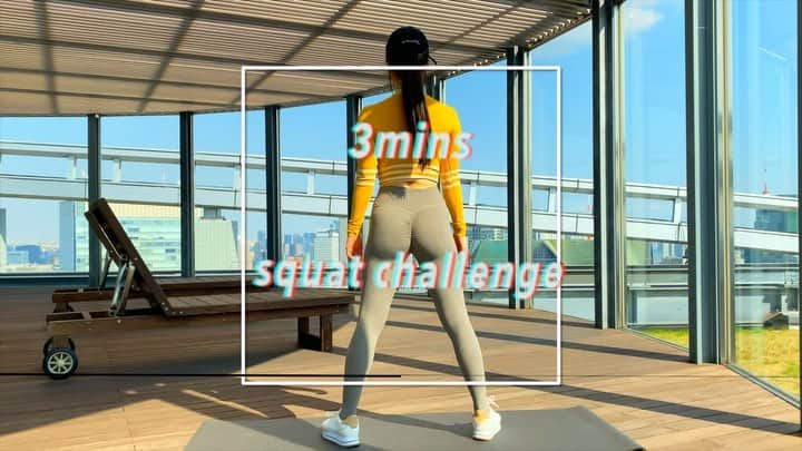 渋谷ゆりのインスタグラム：「#YouTube 【3mins squat】【3分鐘深蹲】【3分スクワットチャレンジ】 Let’s do this together :) 我們一起訓練吧♡ 一緒にやろう♡  https://m.youtube.com/c/YURI_JAPAN  #筋トレ女子　 #ボディメイク #loseweight #weightloss #gym #fitness #motivation #diet #muscle #健身 #減肥 #健身房 #减肥 #肌肉  #筋トレ #ダイエット #ジム #マッチョ #japanesegirl #japanesemodel #motivation #フィットネス #フィットネスウェア #腹筋女子 #美尻 #宅トレ #家トレ #ダイエット垢」