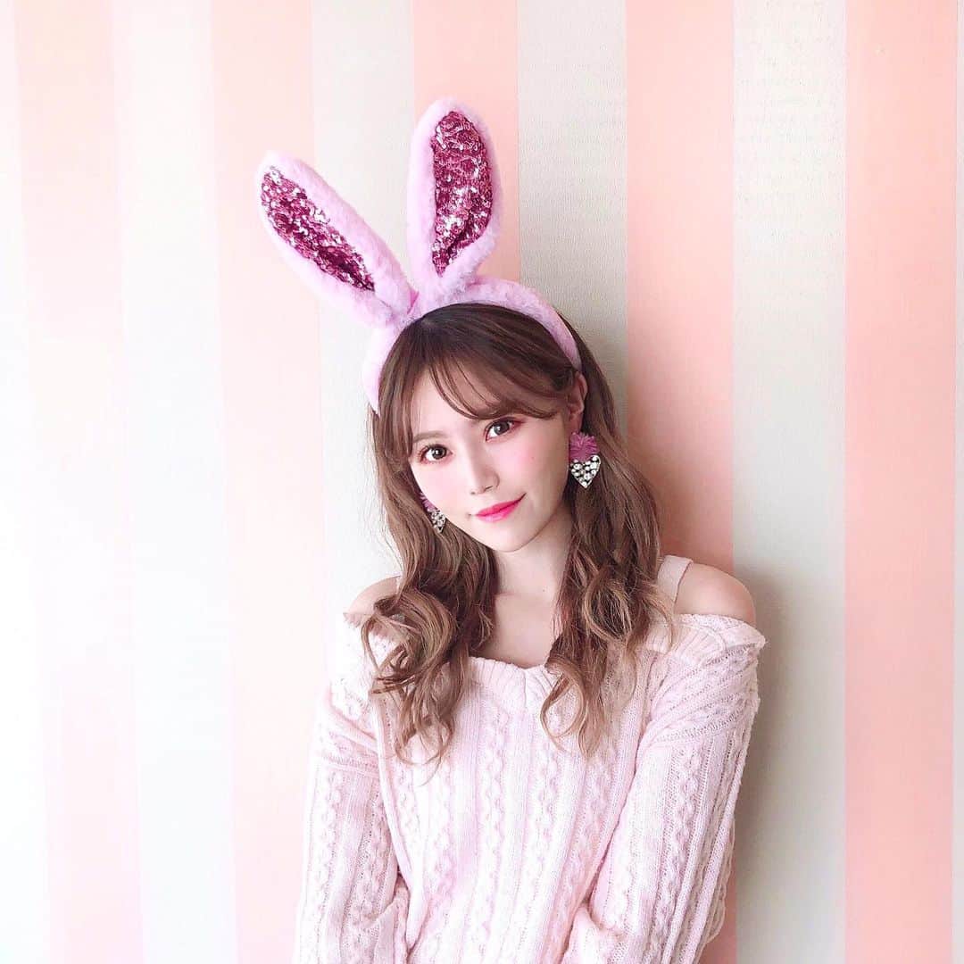 込山榛香さんのインスタグラム写真 - (込山榛香Instagram)「Happy Easter🥚💐﻿ ﻿ ﻿ お家の中でうさぎになりました🐇﻿ ﻿ ﻿ ﻿ #Easter #イースター  #うさぎ #うさ耳 #お家時間」4月12日 22時11分 - komiharu_official