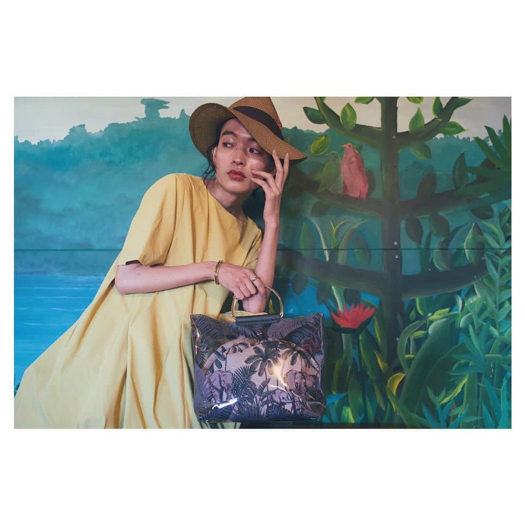 ear PAPILLONNER officialのグルメインスタ