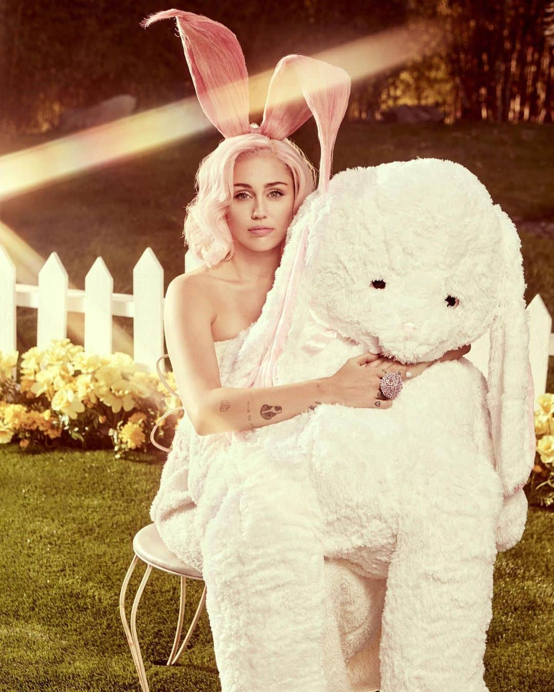 マイリー・サイラスさんのインスタグラム写真 - (マイリー・サイラスInstagram)「Hoppy Easter bunnnnniesss 🐰」4月12日 22時35分 - mileycyrus