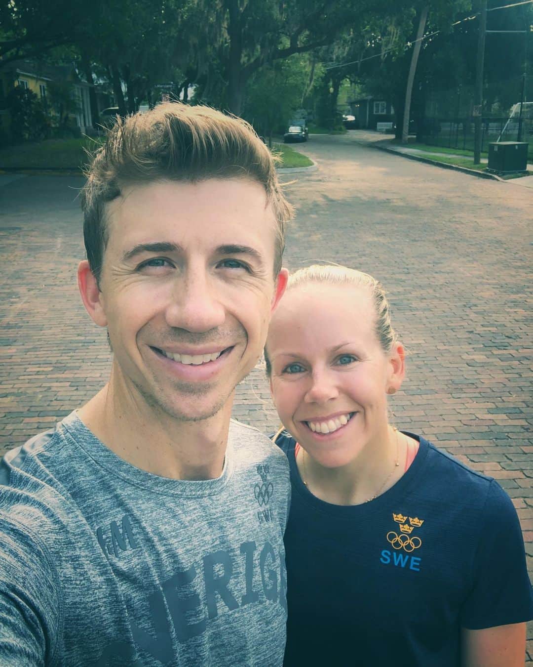 Pernilla Lindbergさんのインスタグラム写真 - (Pernilla LindbergInstagram)「Happy Easter to you all!🐣 Started our day with a run around Winter Park before pigging out on pastries! Enjoy your Sunday everyone!」4月12日 23時01分 - pernillagolf